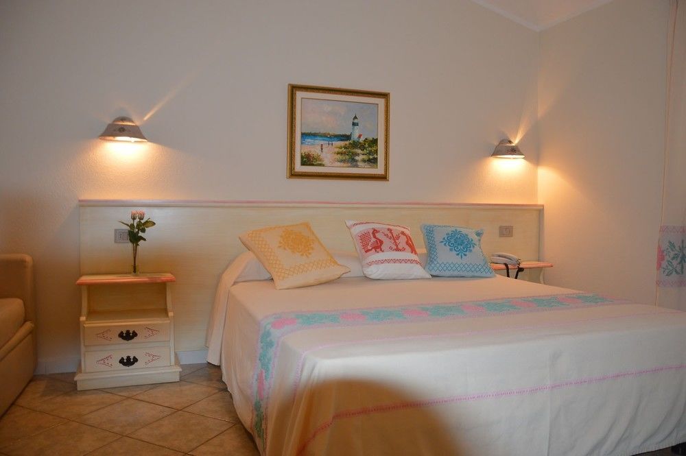Hotel La Palma San Teodoro  Extérieur photo